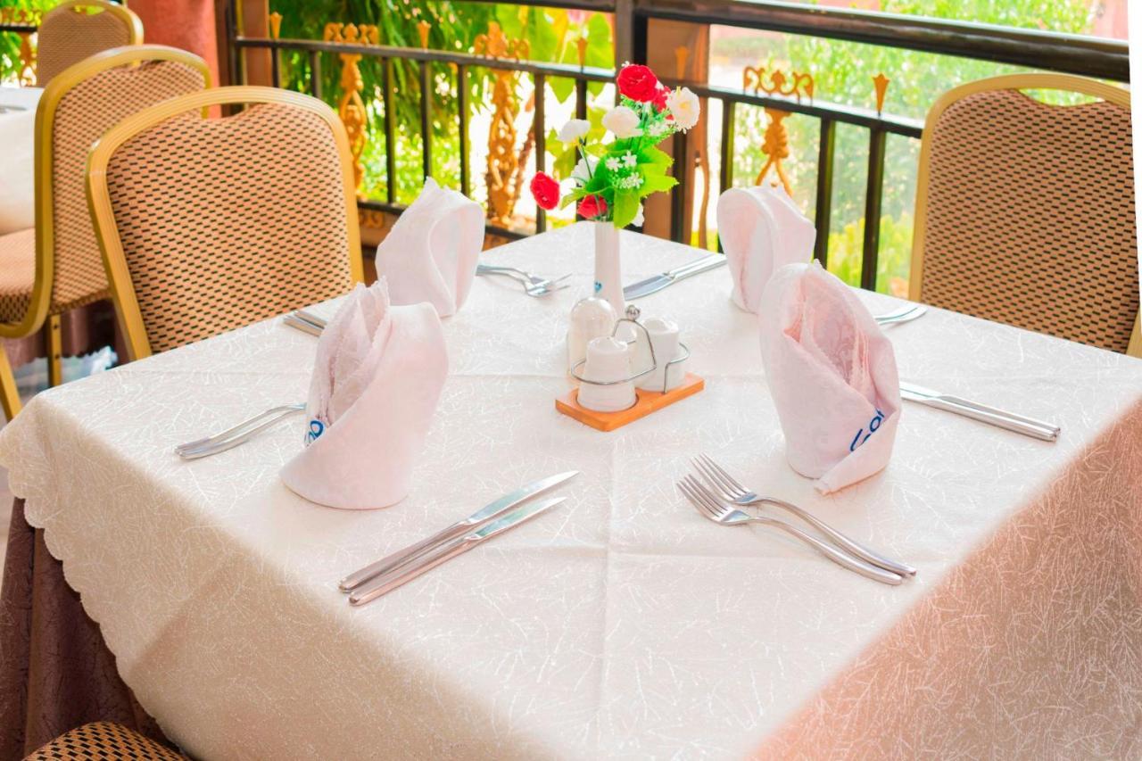 Sapphire Hotel Entebbe Kigo Kajansi Extérieur photo