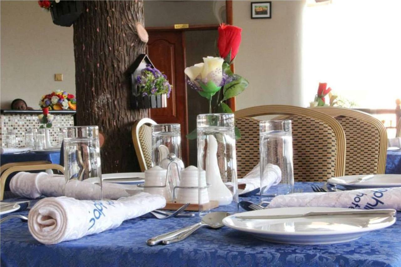 Sapphire Hotel Entebbe Kigo Kajansi Extérieur photo